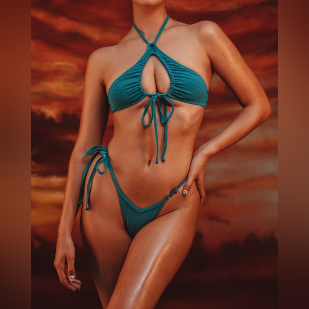 VOIGHT Aurora V-Kini in Teal